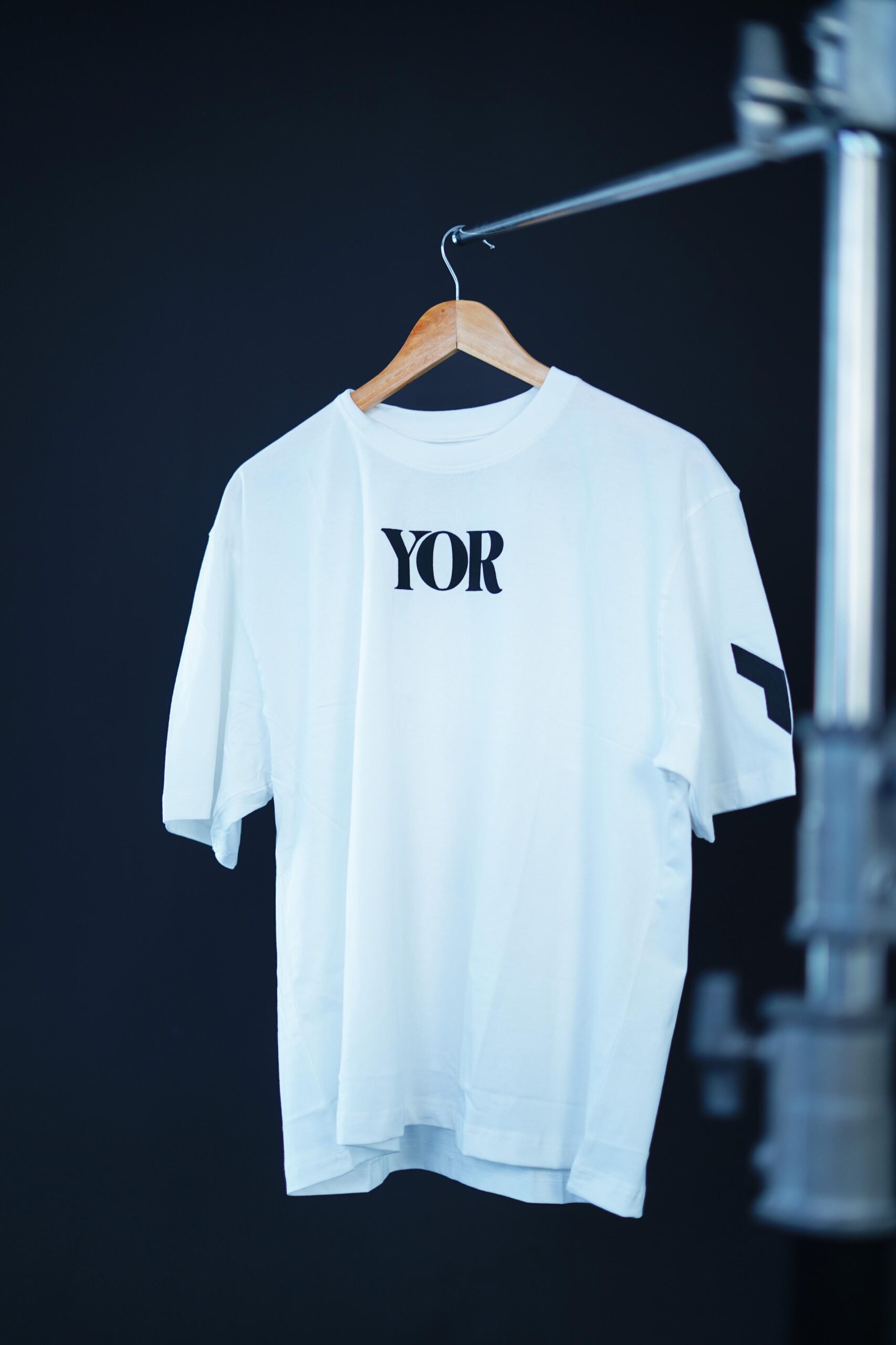 “Solo Leveler” Oversized Tee (White)