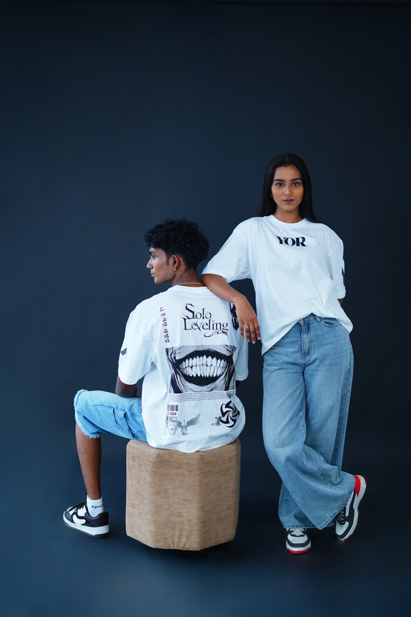 “Solo Levelling” Oversized Tee (White)